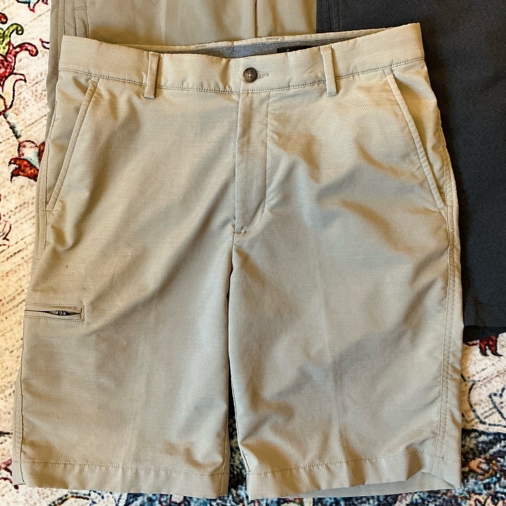 Men's Greg Norman Casual Flat-Front Shorts - Khaki, Black, Navy Lot of 6 pair - Picture 3 of 9